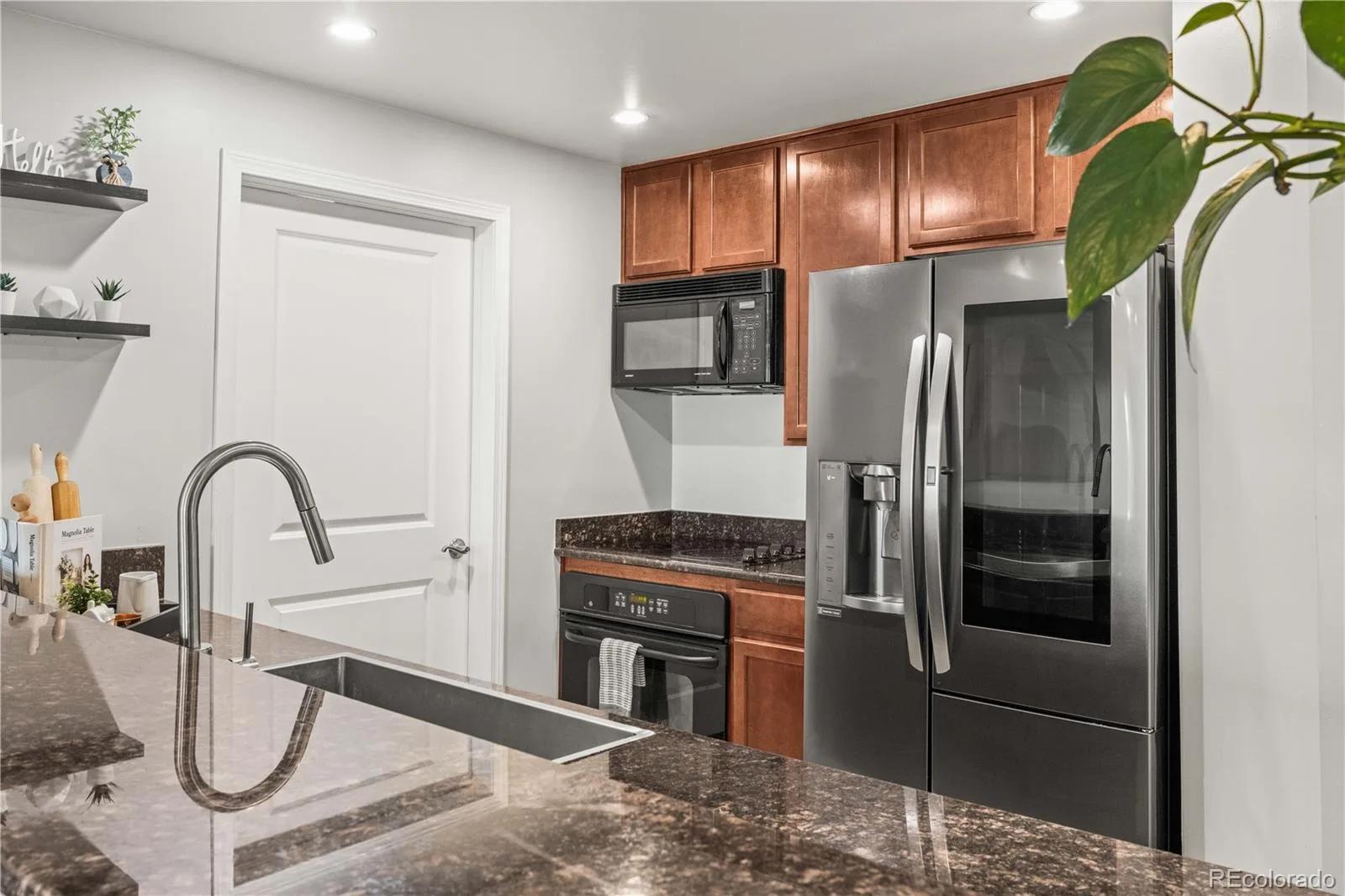 975 N Lincoln Street #11H Denver CO 80203 MLS #REC8395334 07092026181324 1600 8