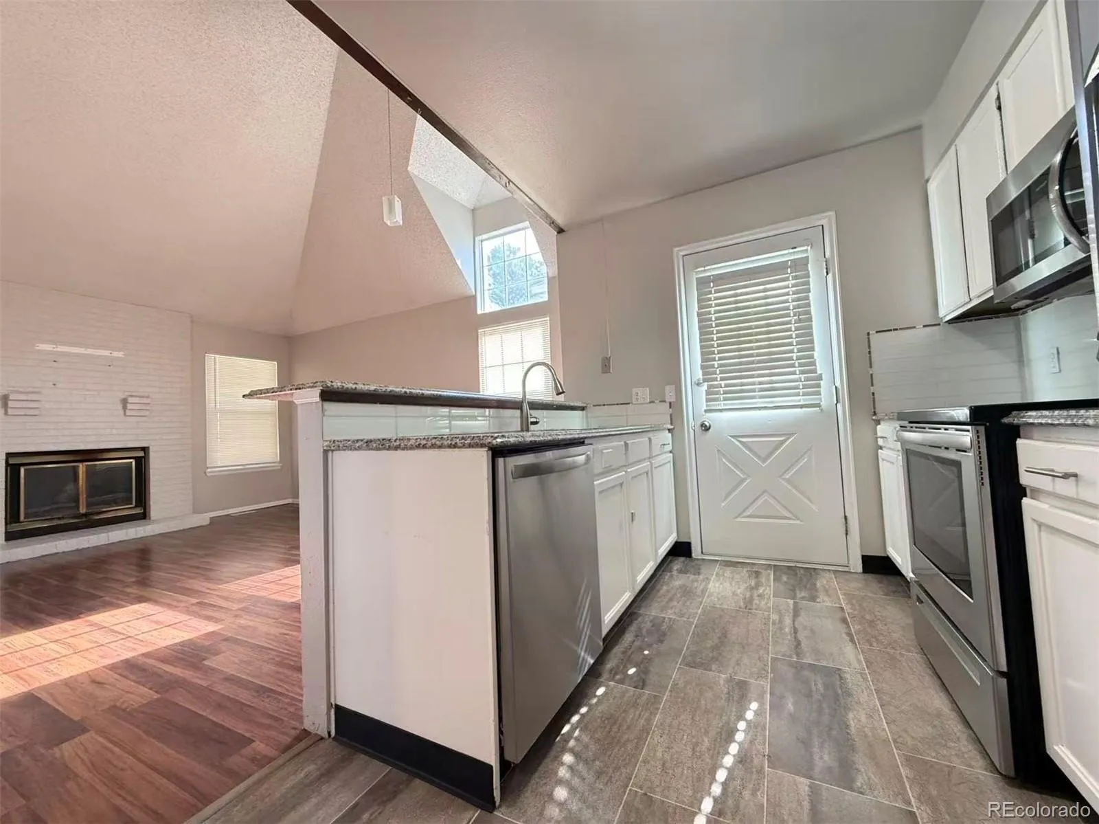 14129 E Dickinson Drive #B Aurora CO 80014 MLS #REC8396325 05092026031202 1600 6