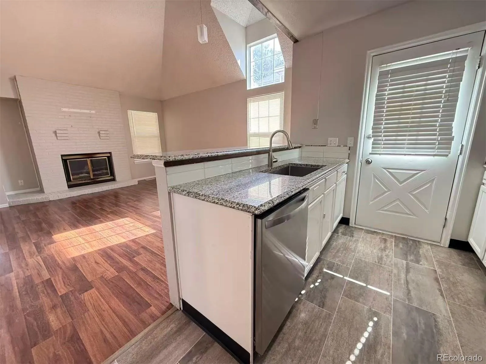 14129 E Dickinson Drive #B Aurora CO 80014 MLS #REC8396325 05092026031202 1600 7