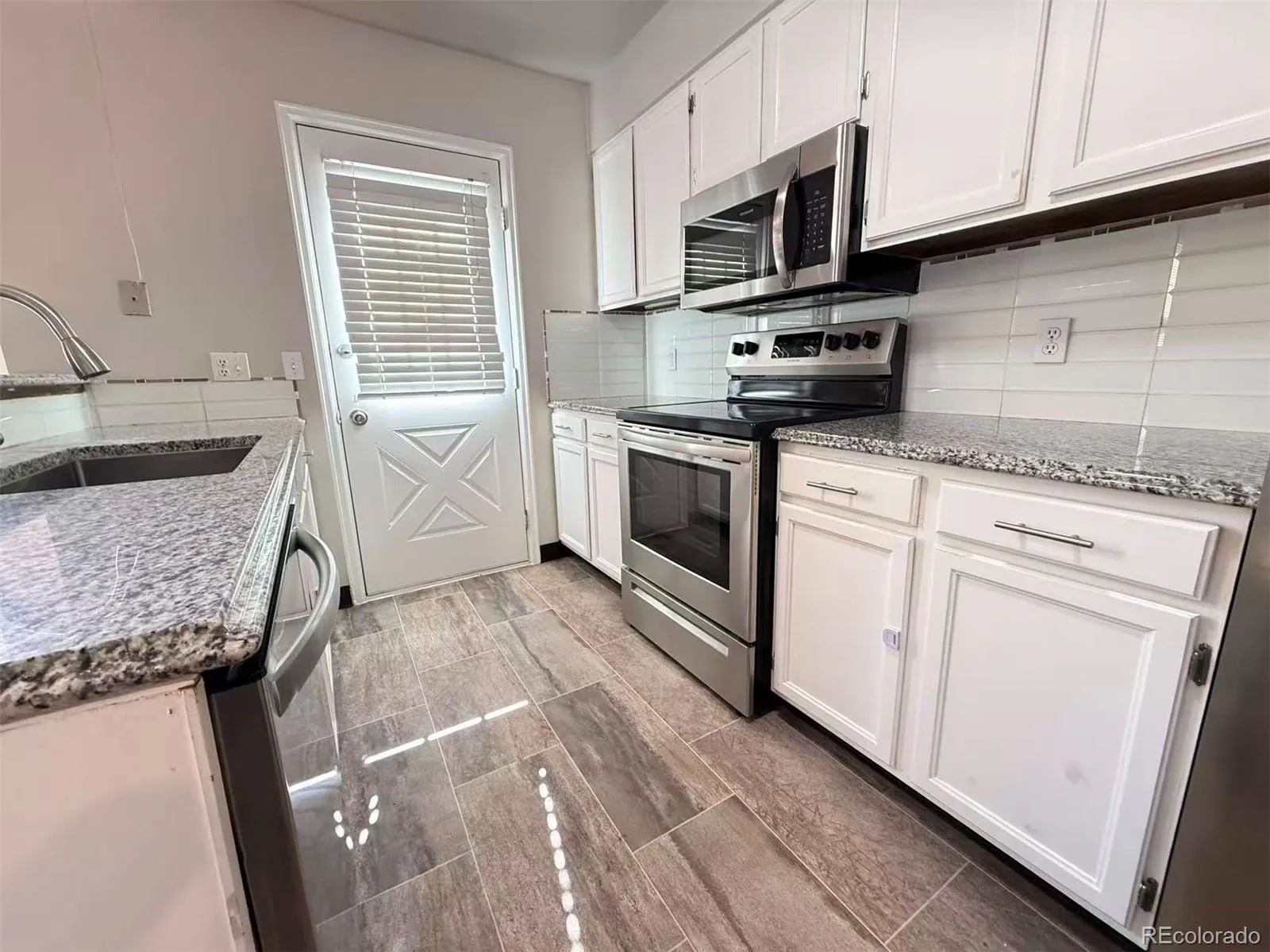 14129 E Dickinson Drive #B Aurora CO 80014 MLS #REC8396325 05092026031202 1600 8