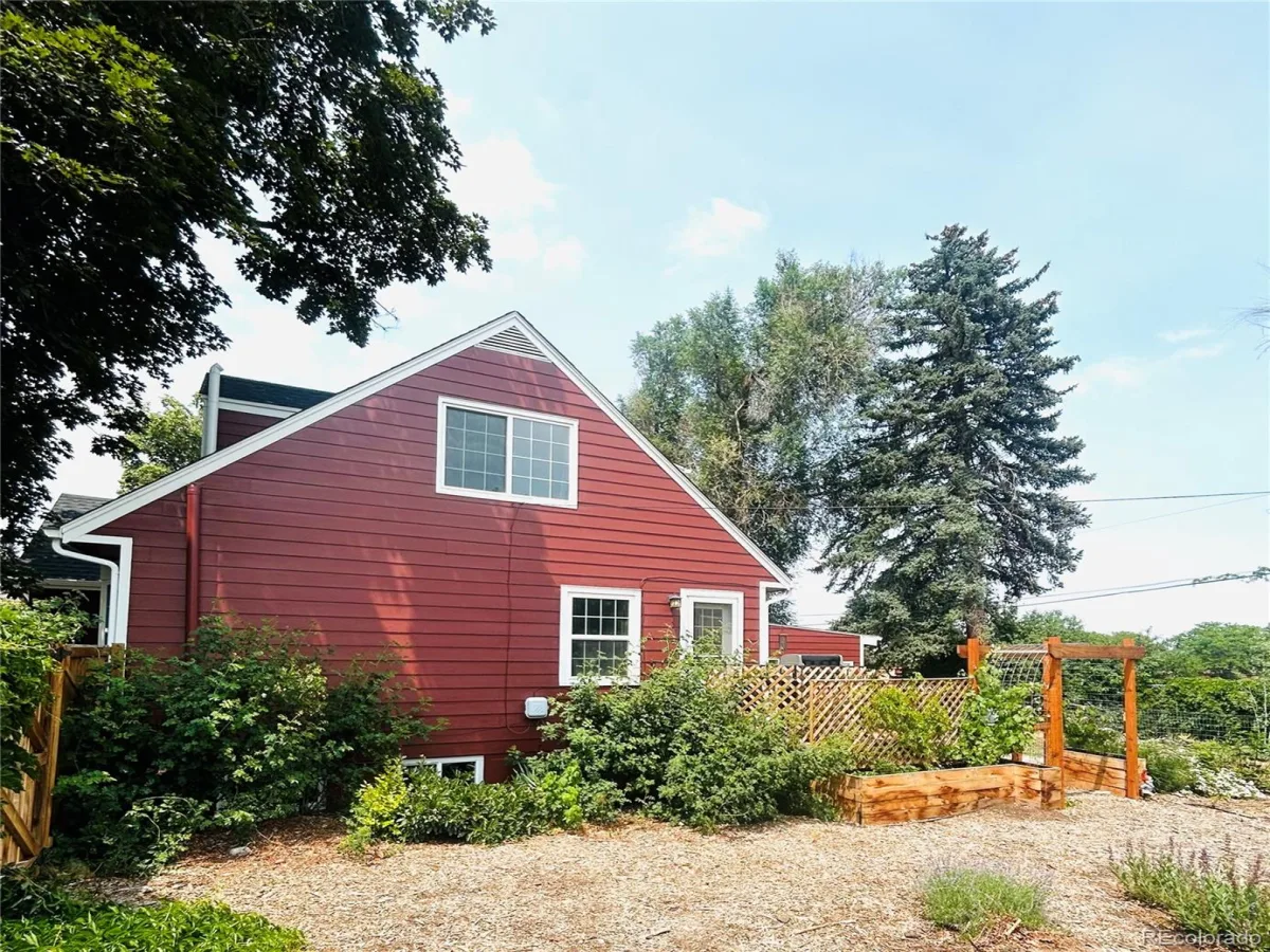 13 Lakewood Heights Drive Denver CO 80215 MLS #REC8396409 06302026170817 1200 43
