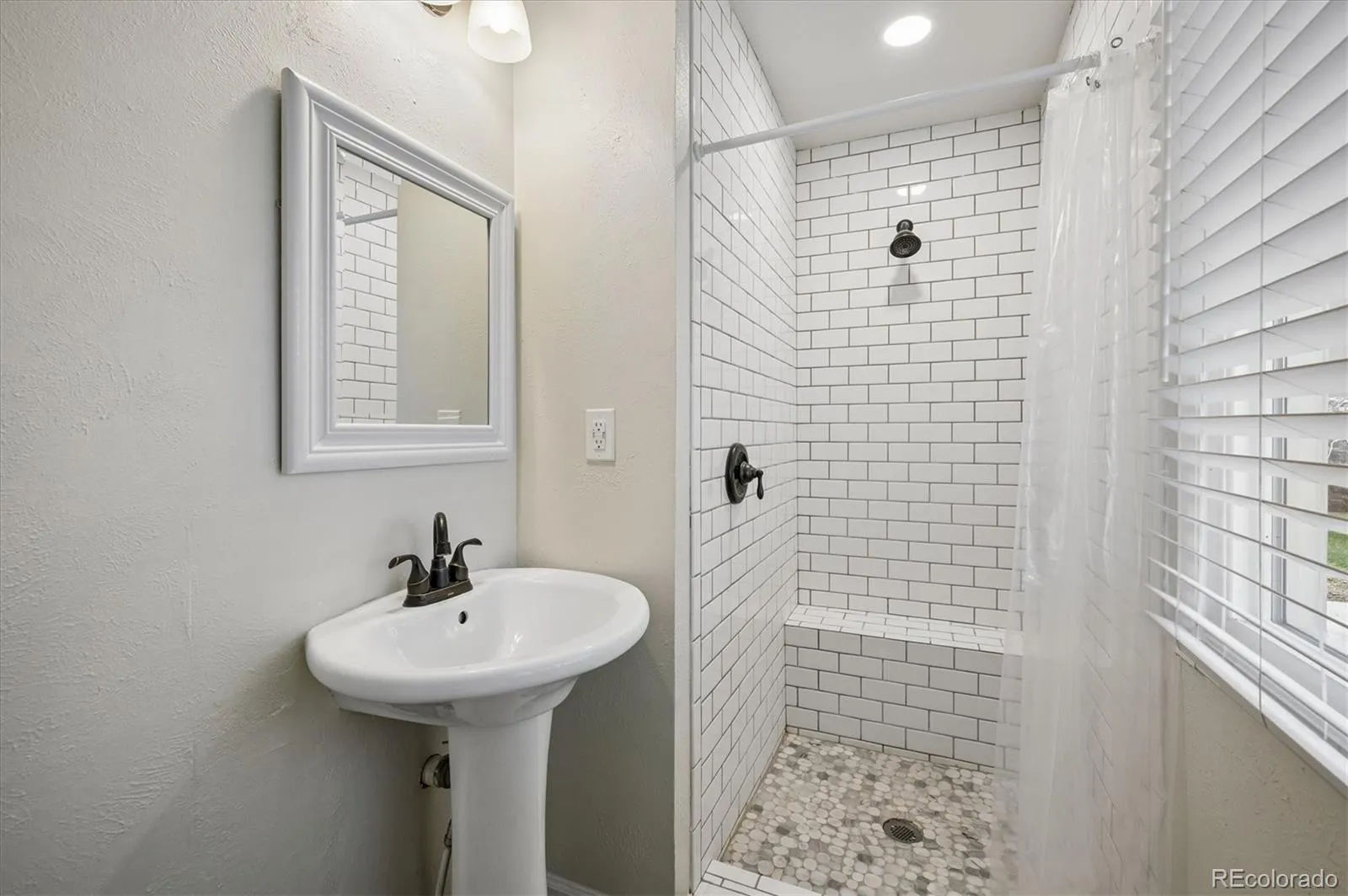 04072026190709 1600 12