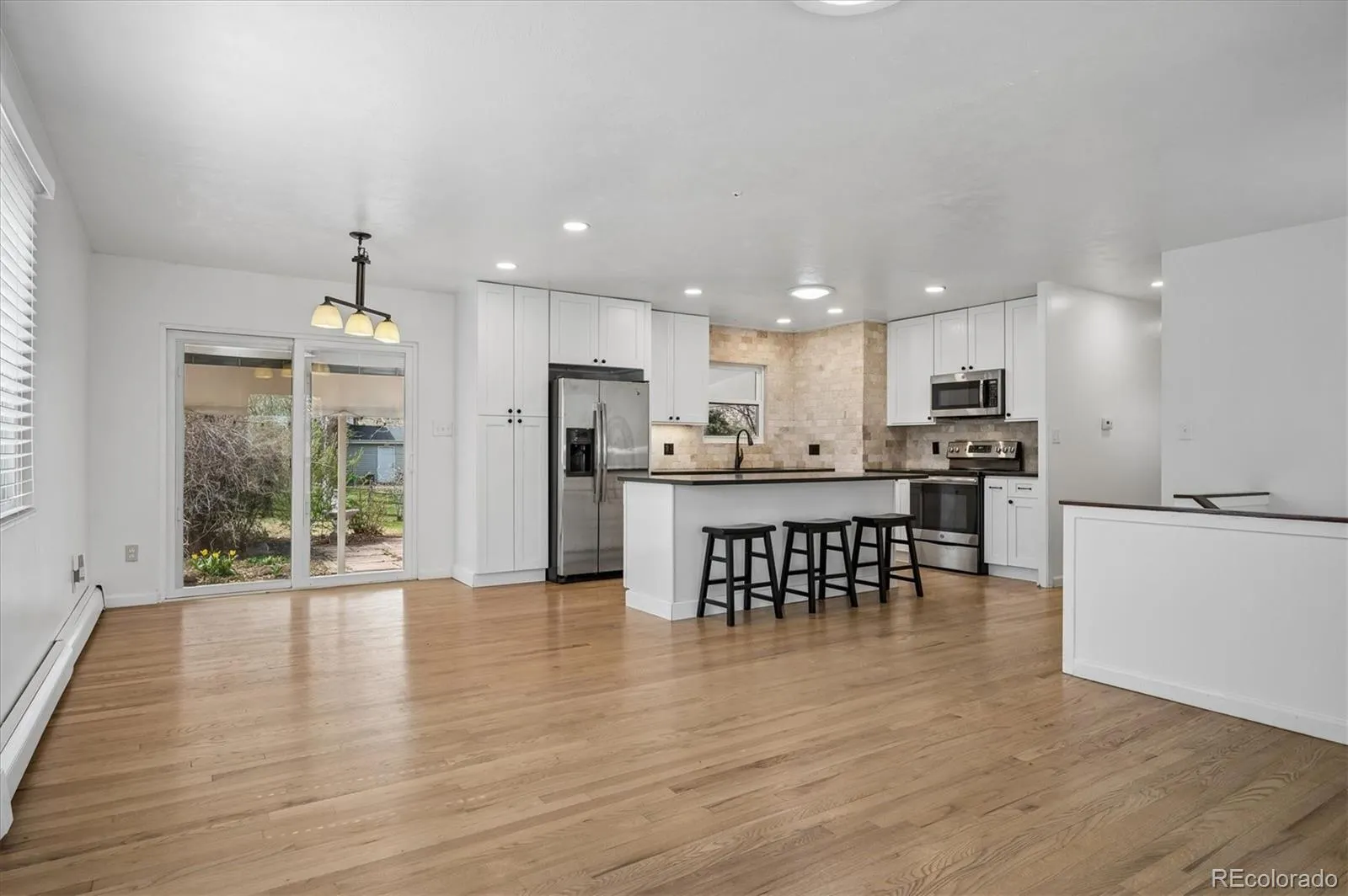 04072026190709 1600 3