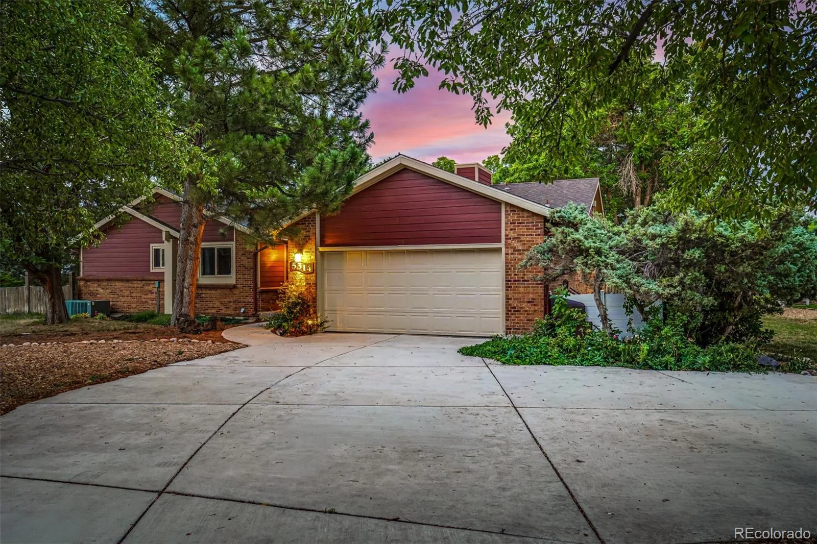 5314 S Youngfield Court Littleton CO 80127 | MLS #REC8398504 07312026163023 1600 2