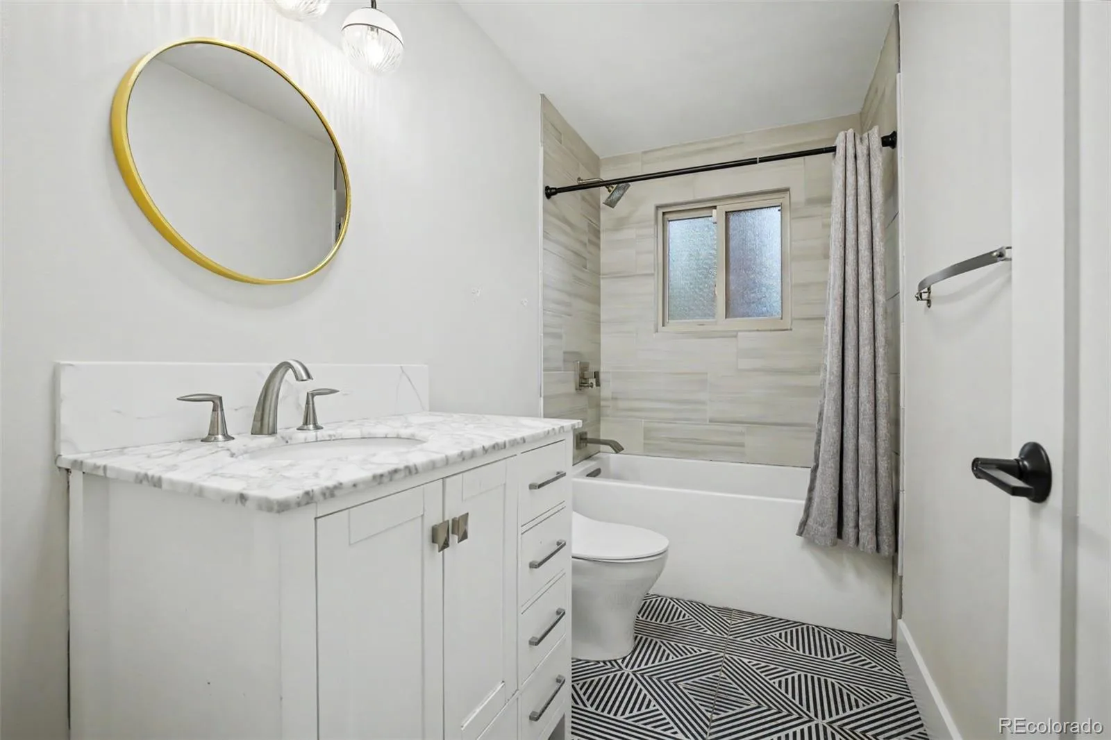 5314 S Youngfield Court Littleton CO 80127 | MLS #REC8398504 07312026163023 1600 27