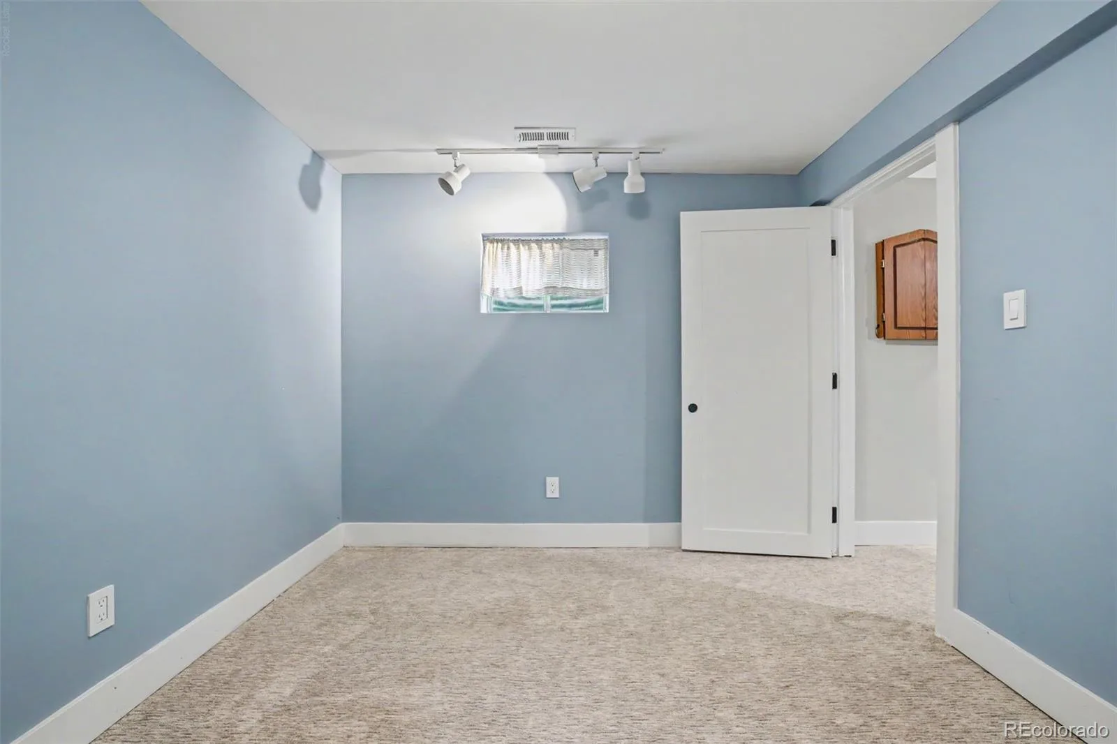 5314 S Youngfield Court Littleton CO 80127 | MLS #REC8398504 07312026163023 1600 36
