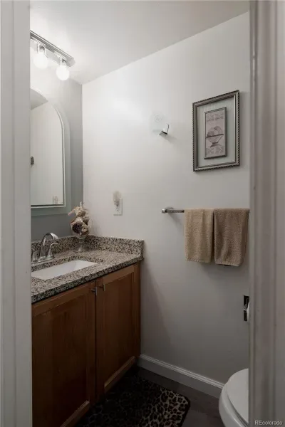 03282026004431 800 17