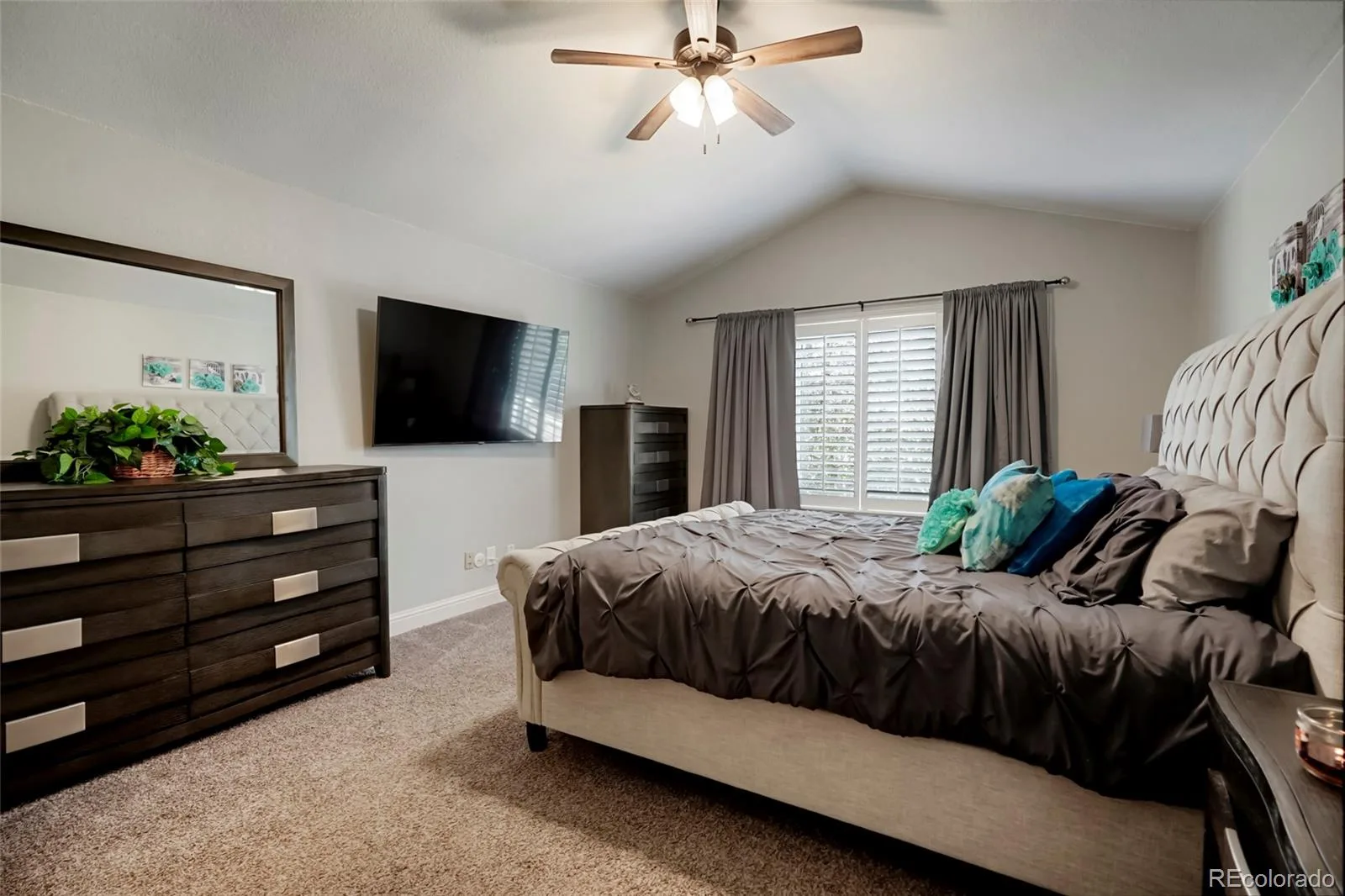8107 W Morraine Drive Littleton CO 80128 | MLS #REC8400372 08202026110208 1600 16