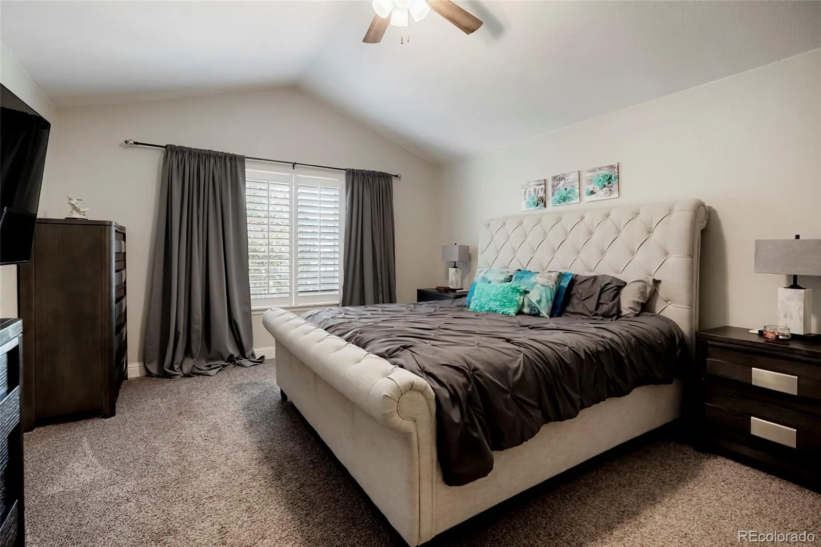 8107 W Morraine Drive Littleton CO 80128 | MLS #REC8400372 08202026110208 1600 17