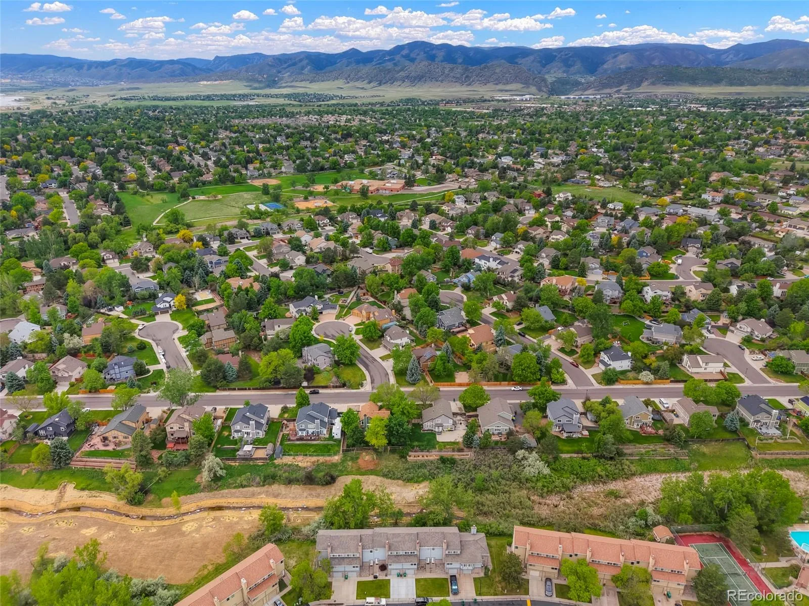 8107 W Morraine Drive Littleton CO 80128 | MLS #REC8400372 08202026110208 1600 39