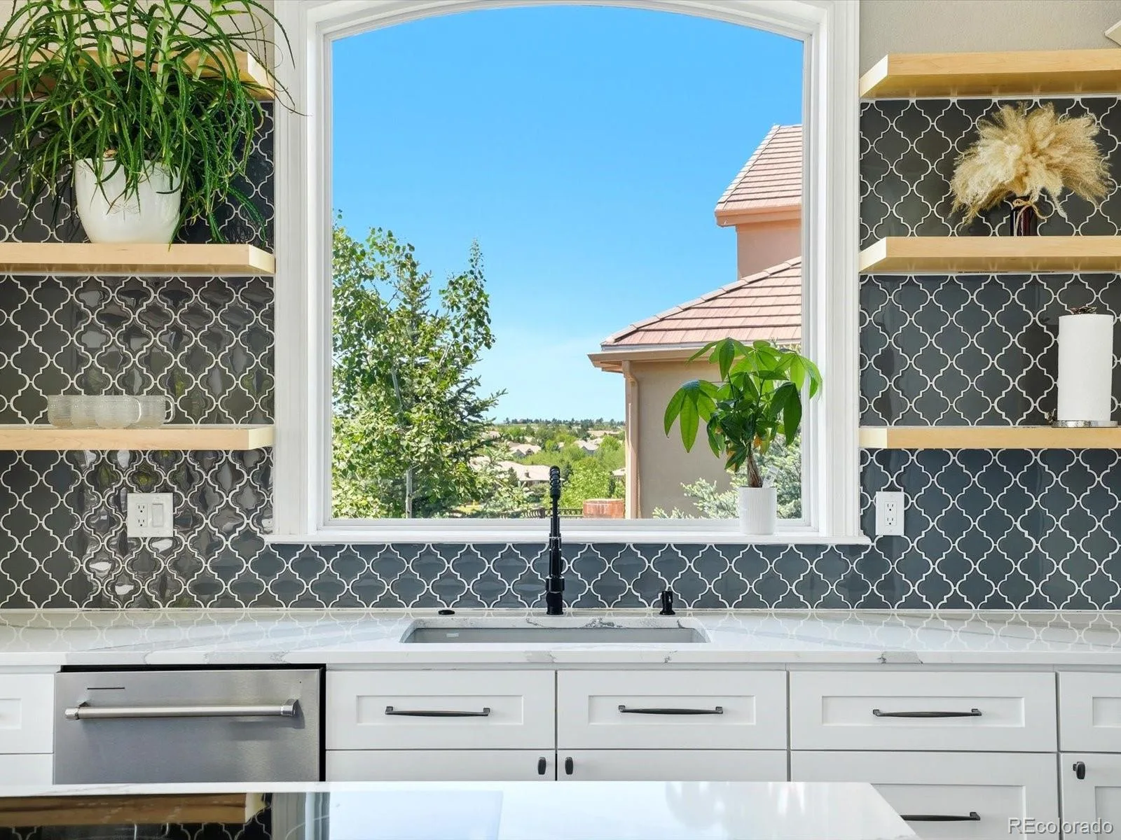 6536 S Riviera Way Aurora CO 80016 MLS #REC8401690 06022026210857 1600 13