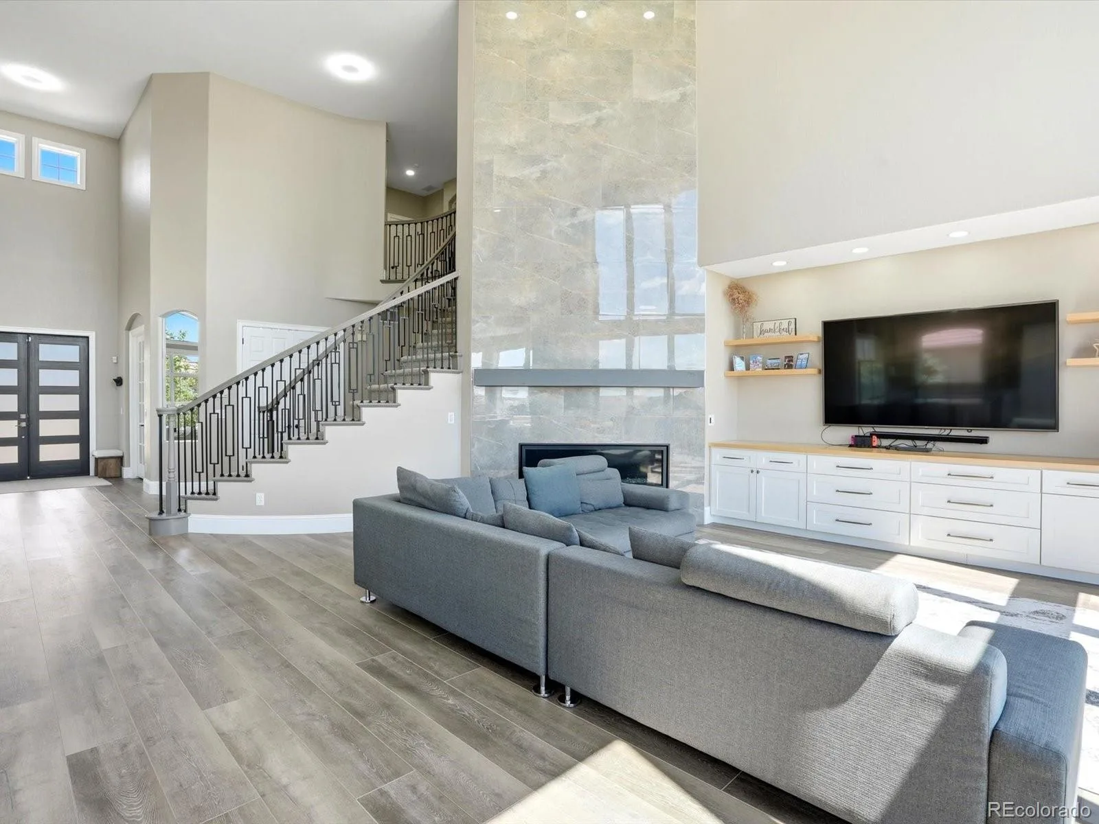 6536 S Riviera Way Aurora CO 80016 MLS #REC8401690 06022026210857 1600 14