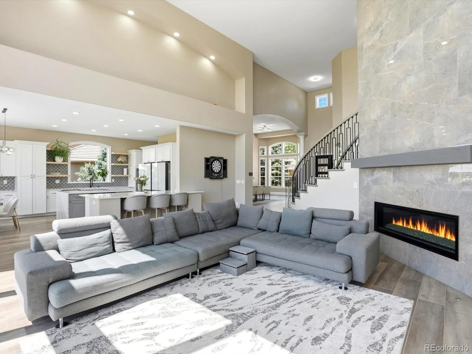 6536 S Riviera Way Aurora CO 80016 MLS #REC8401690 06022026210857 1600 15