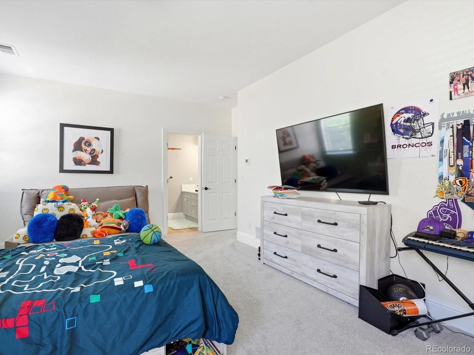 6536 S Riviera Way Aurora CO 80016 MLS #REC8401690 06022026210857 1600 28