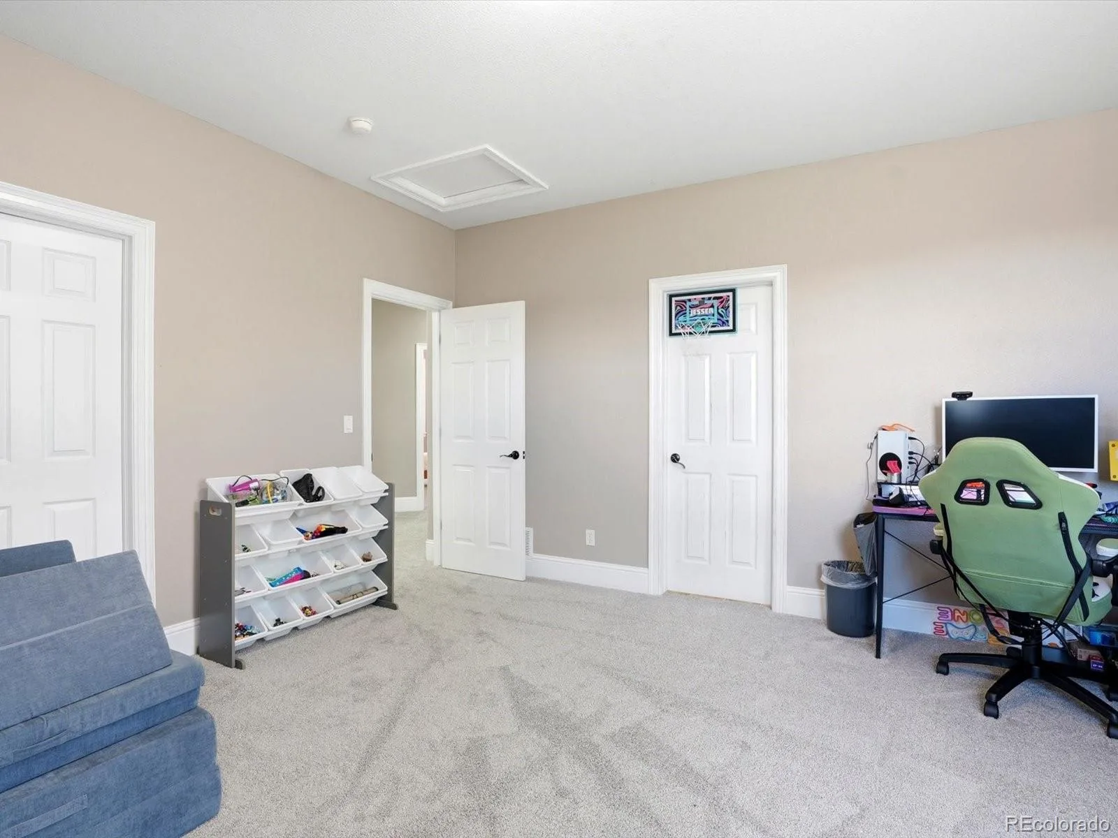 6536 S Riviera Way Aurora CO 80016 MLS #REC8401690 06022026210857 1600 34