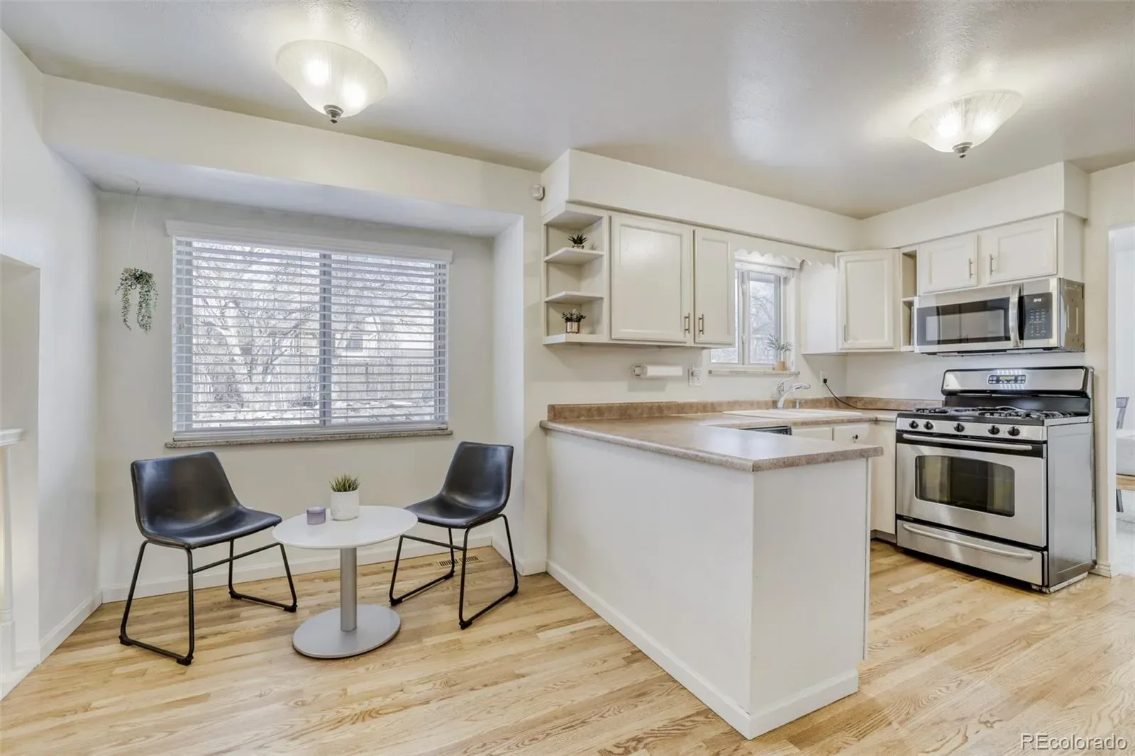 03132026000736 1600 8