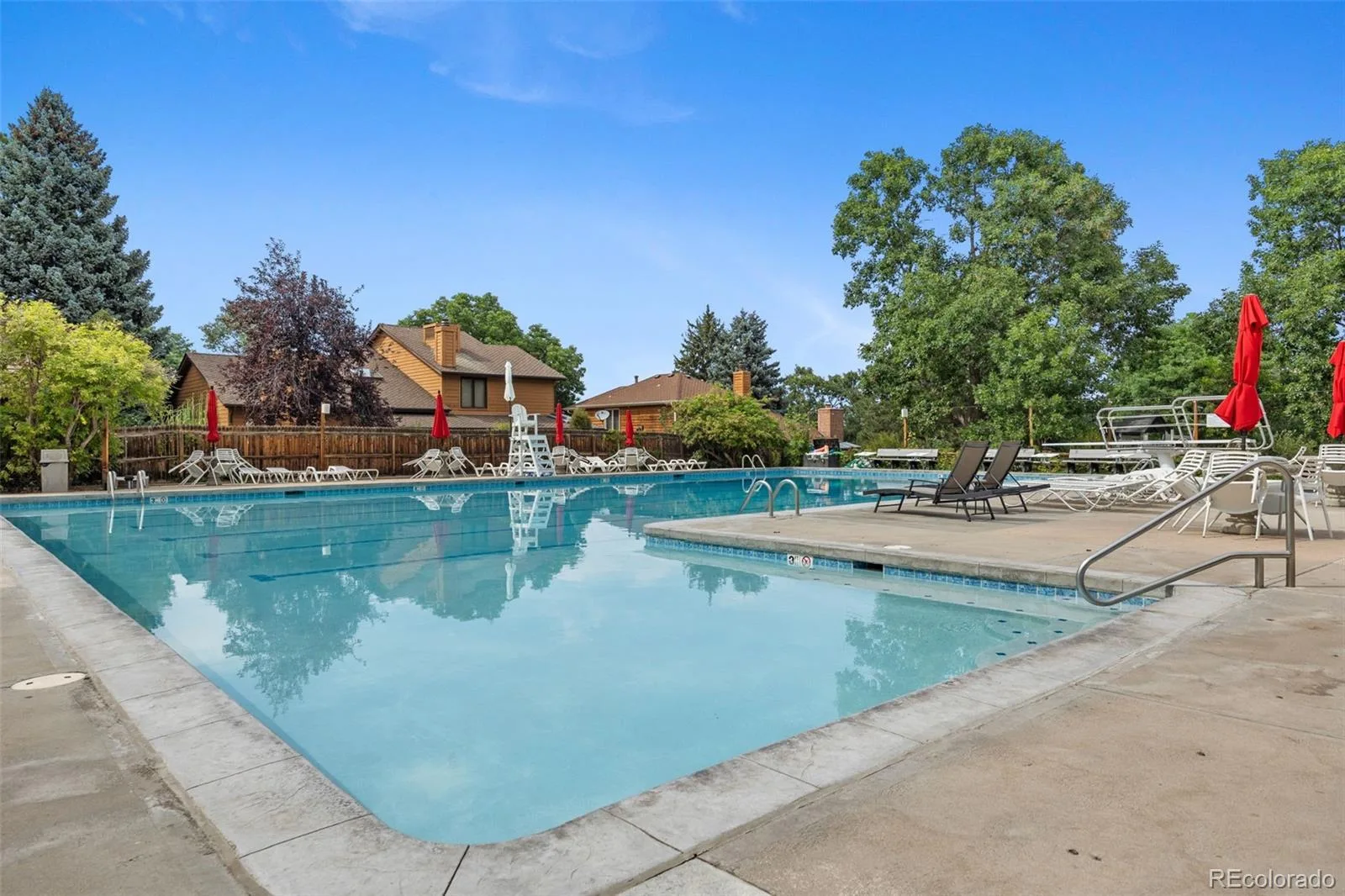7667 S Monaco W Circle Englewood CO 80112 | MLS #REC8405450 08192026152840 1600 39