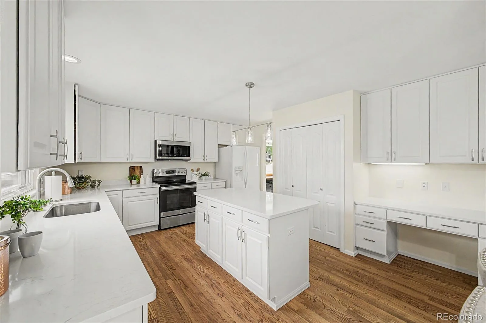 105 Wolf Creek Trail Broomfield CO 80020 | MLS #REC8406425 08122026181746 1600 11