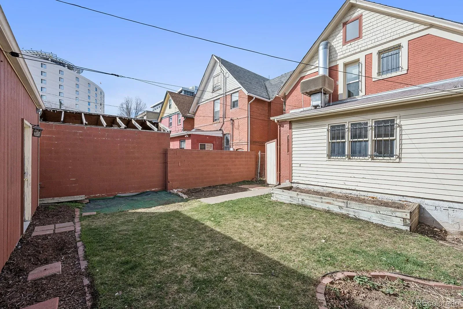 03192026235504 1600 28