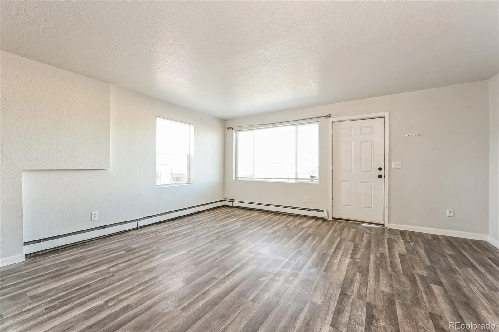 3210 W Longfellow Place Denver CO 80221 | MLS #REC8409292 05152026201216 1600 13