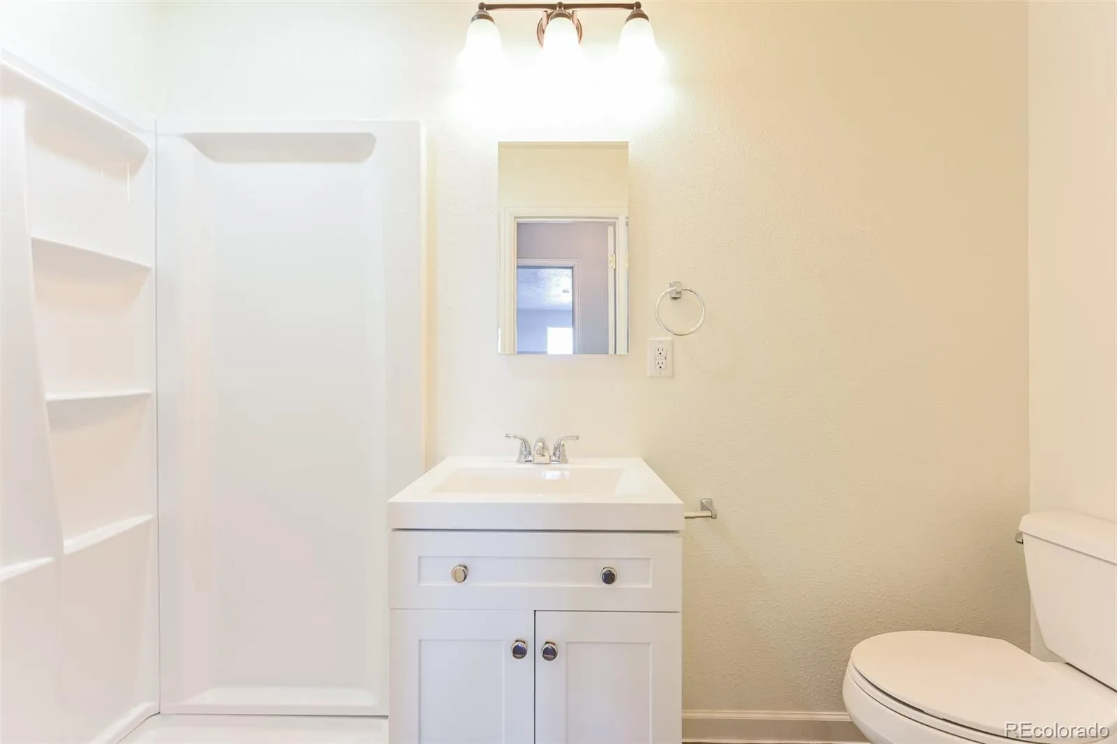 3210 W Longfellow Place Denver CO 80221 | MLS #REC8409292 05152026201216 1600 19