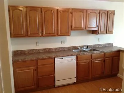 3210 W Longfellow Place Denver CO 80221 | MLS #REC8409292 05152026201216 406 27