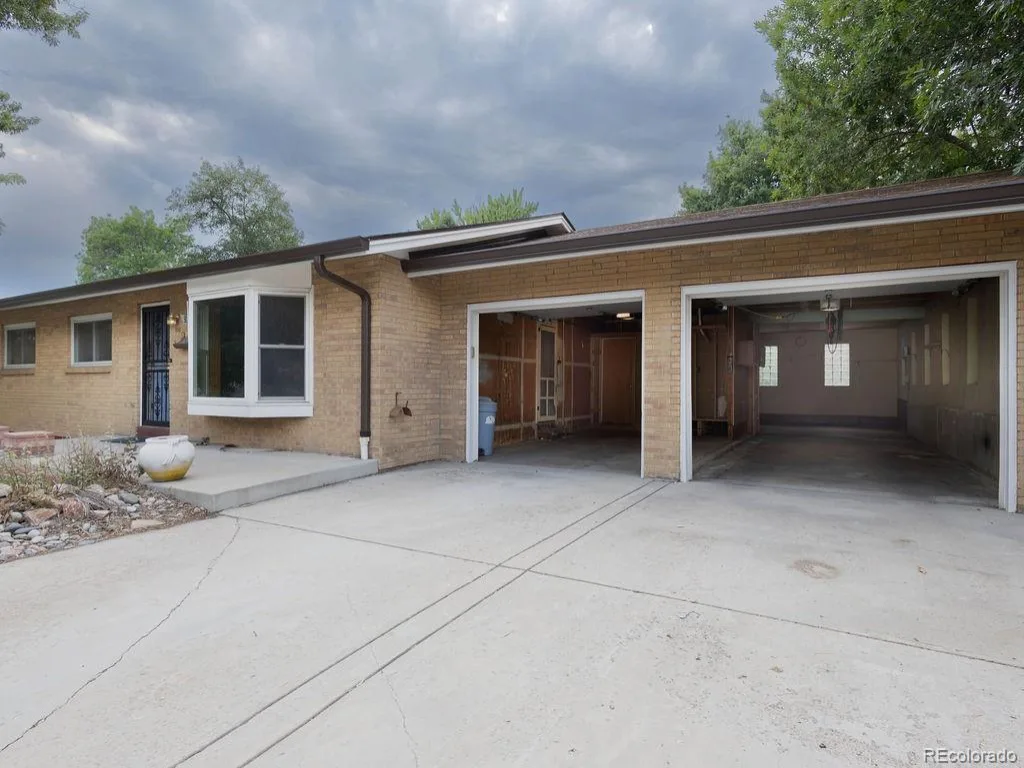 2835 S Winona Court Denver CO 80236 MLS #REC8411371 07092026211601 1024 39