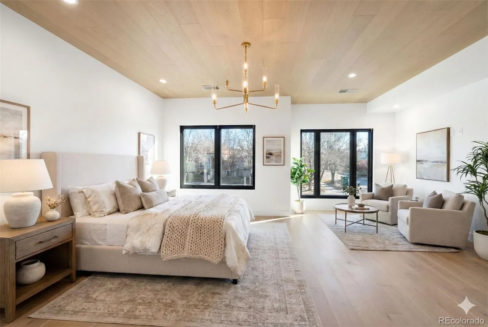 03262026204759 1600 12