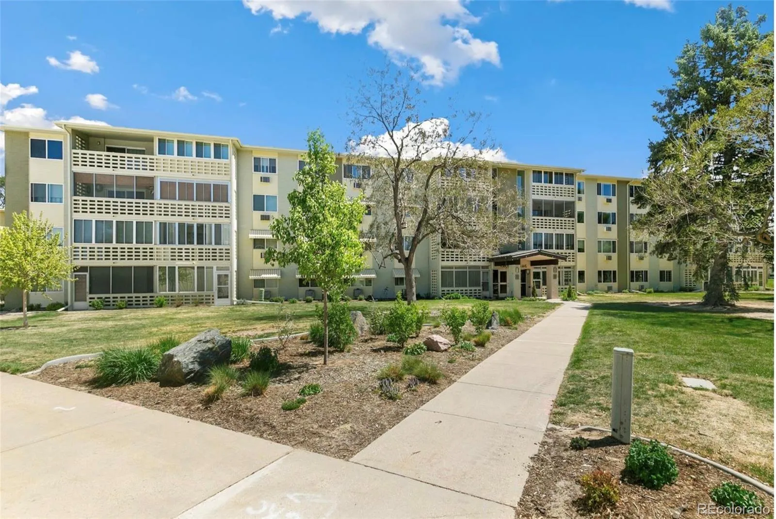 9360 E Center Avenue # 10A Denver CO 80247 MLS #REC8413523 05222026222558 1600 16
