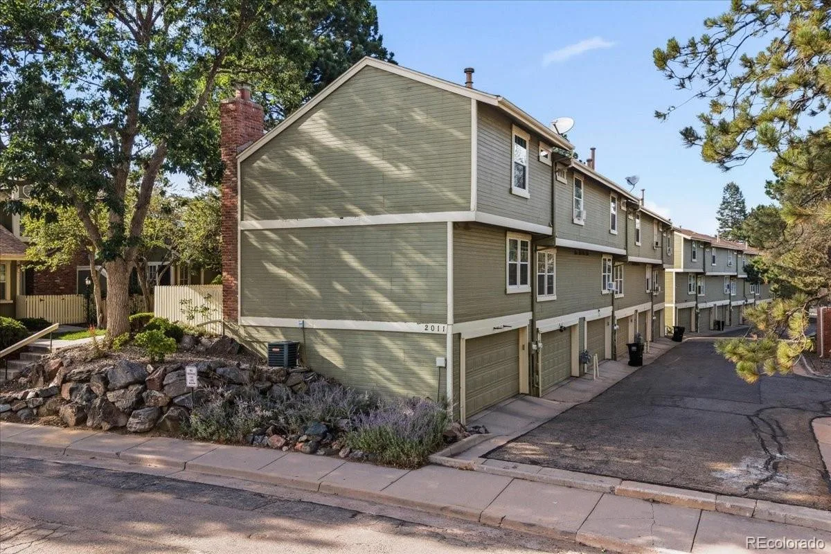 2011 S Helena Street #D Aurora CO 80013 | MLS #REC8414117 09212026191143 1200 29