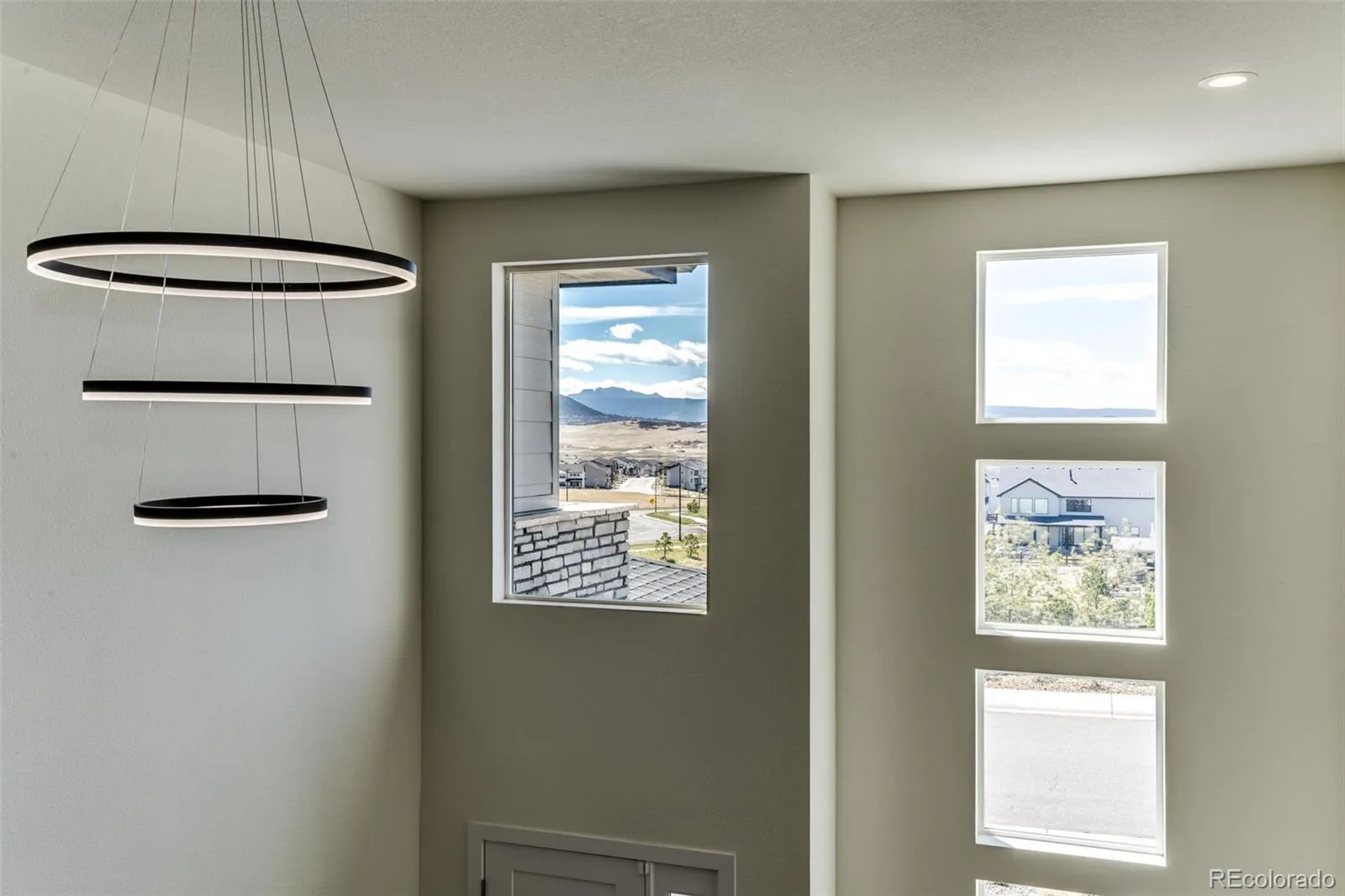 455 Rogers Way Castle Rock CO 80104 | MLS #REC8415219 08012026181513 1600 18