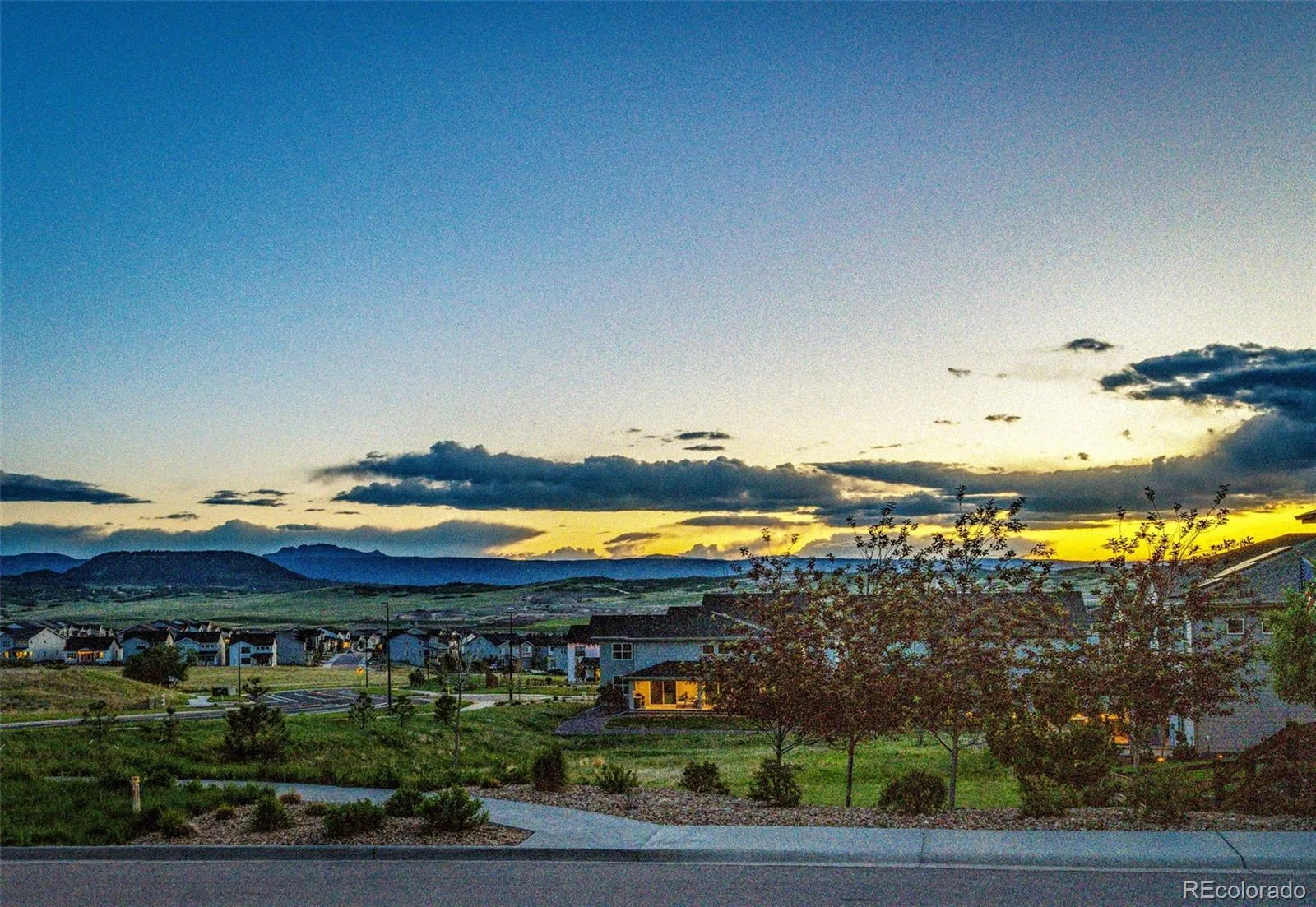 455 Rogers Way Castle Rock CO 80104 | MLS #REC8415219 08012026181513 1600 43