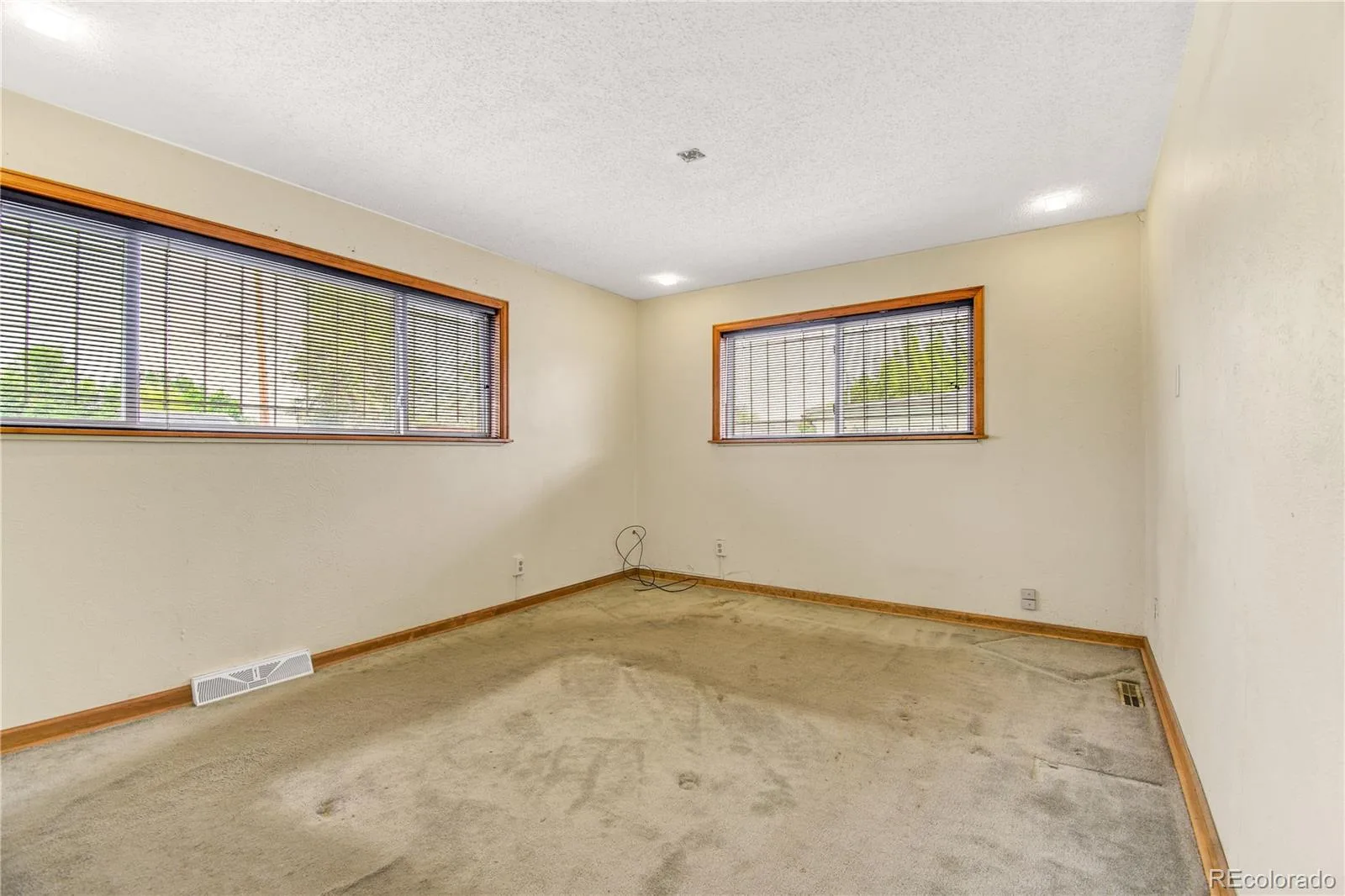 3725 N Jackson Street Denver CO 80205 | MLS #REC8418051 06082026205908 1600 5
