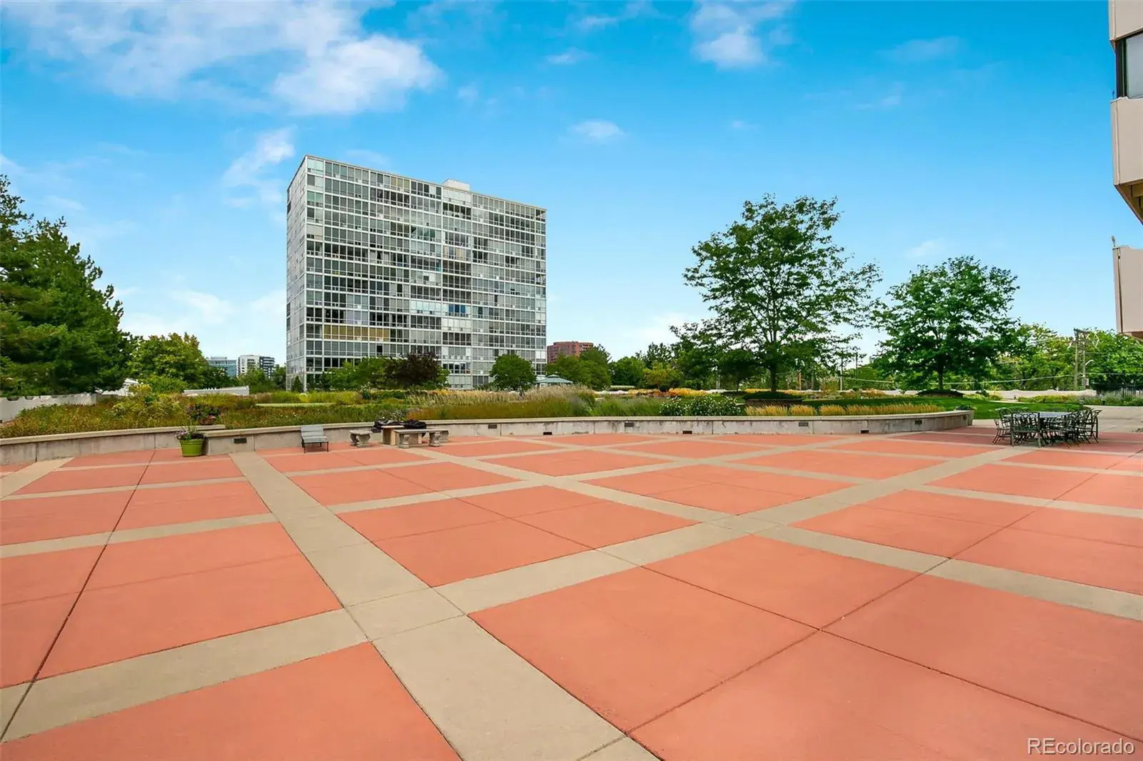 02112026002030 1600 42