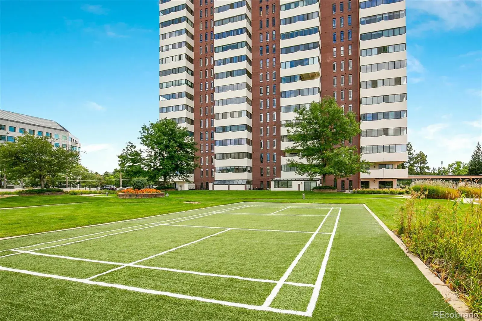 02112026002030 1600 44