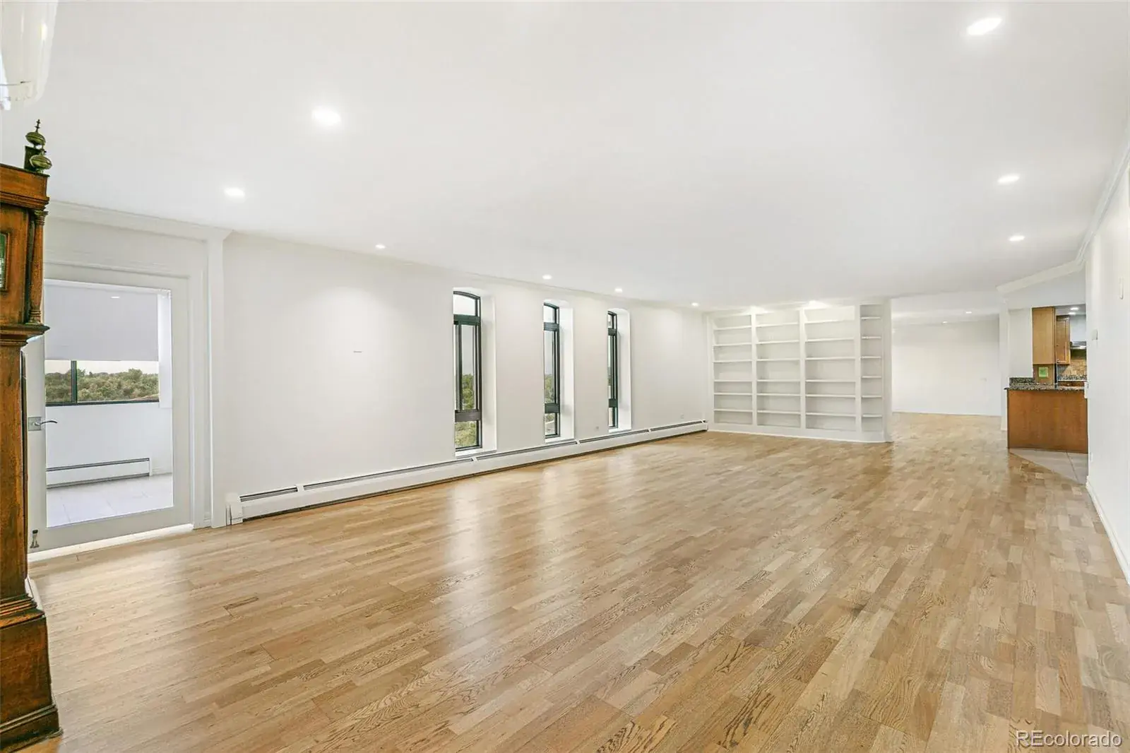 02112026002030 1600 9