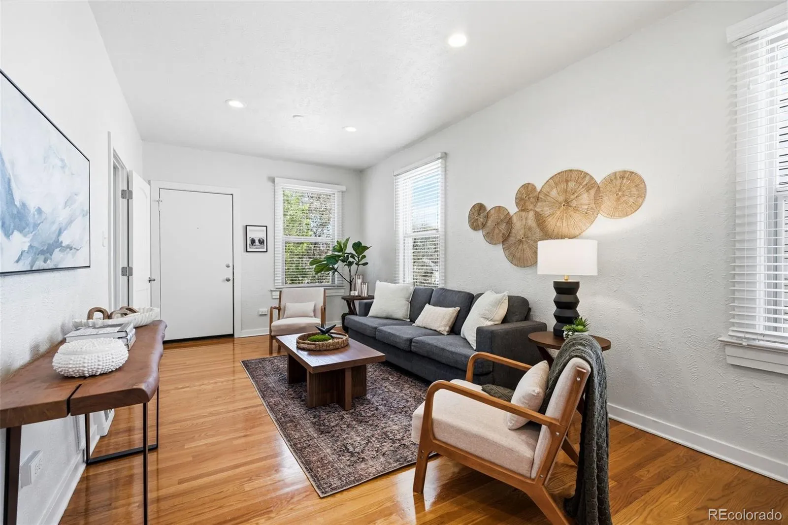 04152026180027 1600 7