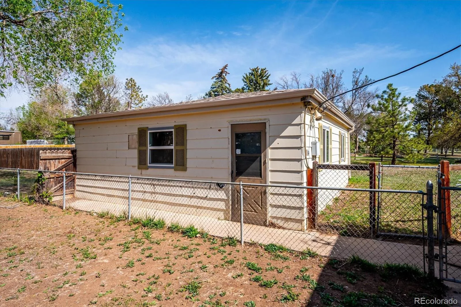 5395 S Miller Street Littleton CO 80127 | MLS #REC8423603 08182026154522 1600 43