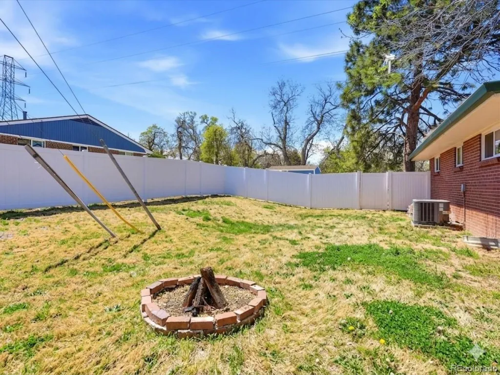 5870 W 5th Avenue Lakewood CO 80226 MLS #REC8424631 05142026005127 1024 25