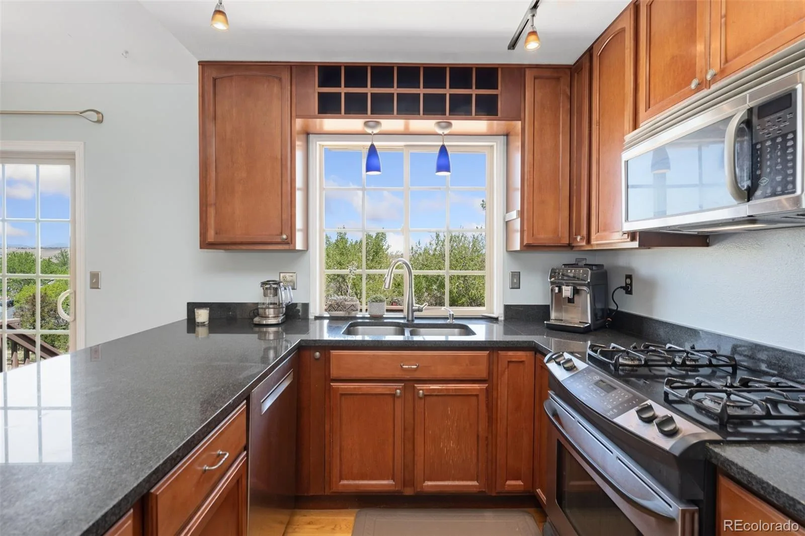 11331 W 104th Avenue Broomfield CO 80021 MLS #REC8425415 06202026002344 1600 8
