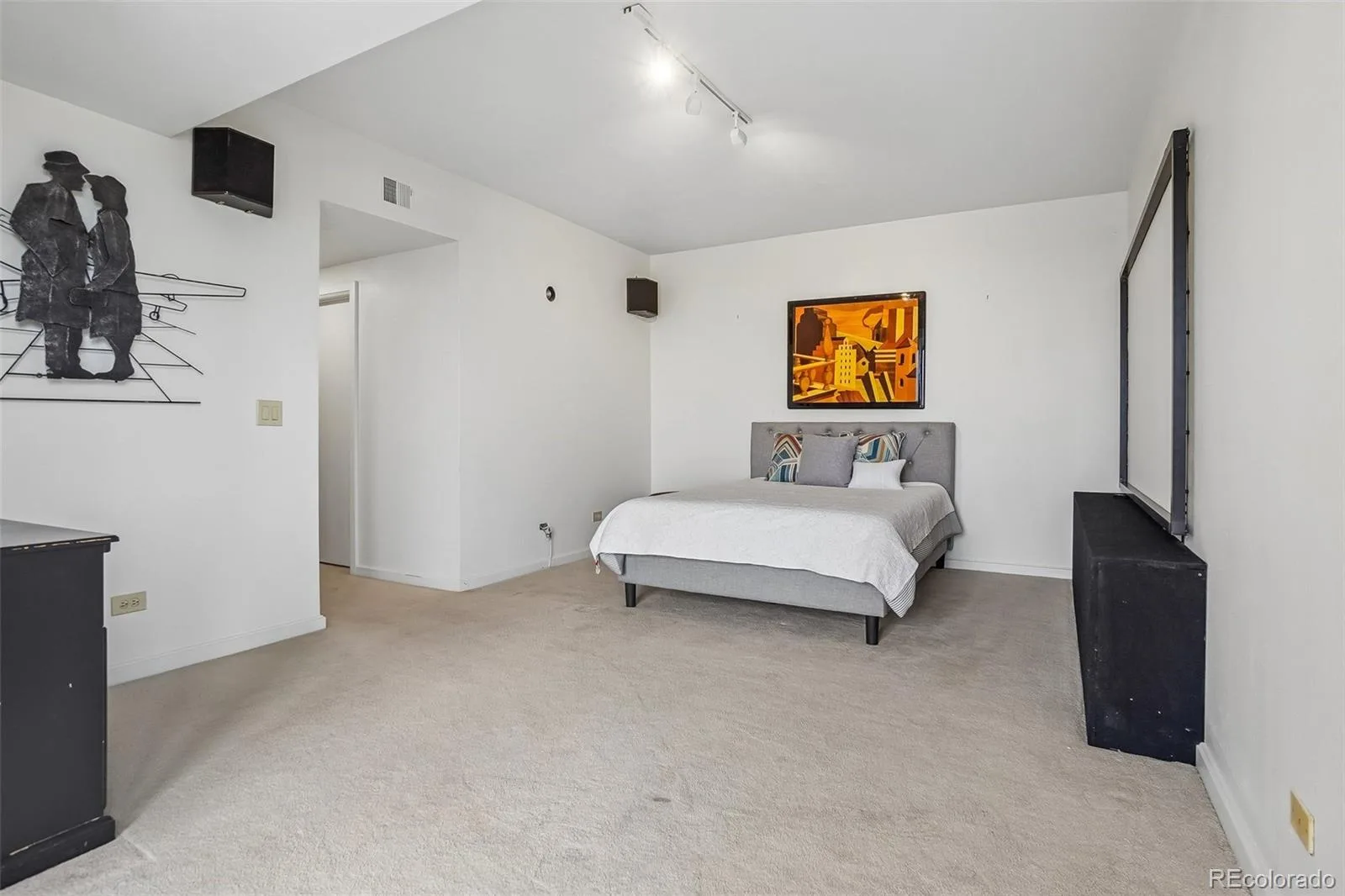 1900 E Girard Place #901 Englewood CO 80113 | MLS #REC8427857 08282026211943 1600 23