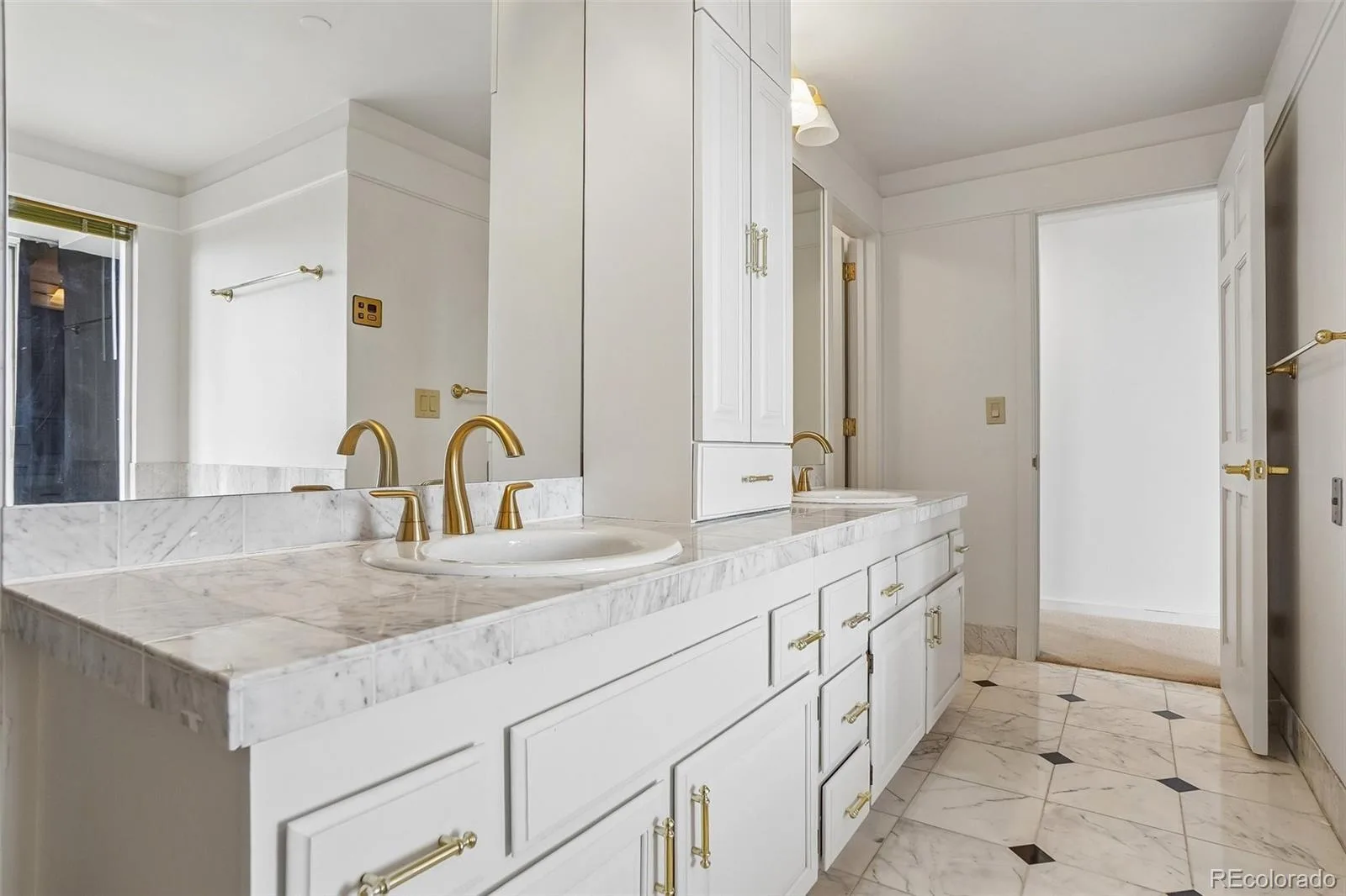 1900 E Girard Place #901 Englewood CO 80113 | MLS #REC8427857 08282026211943 1600 26