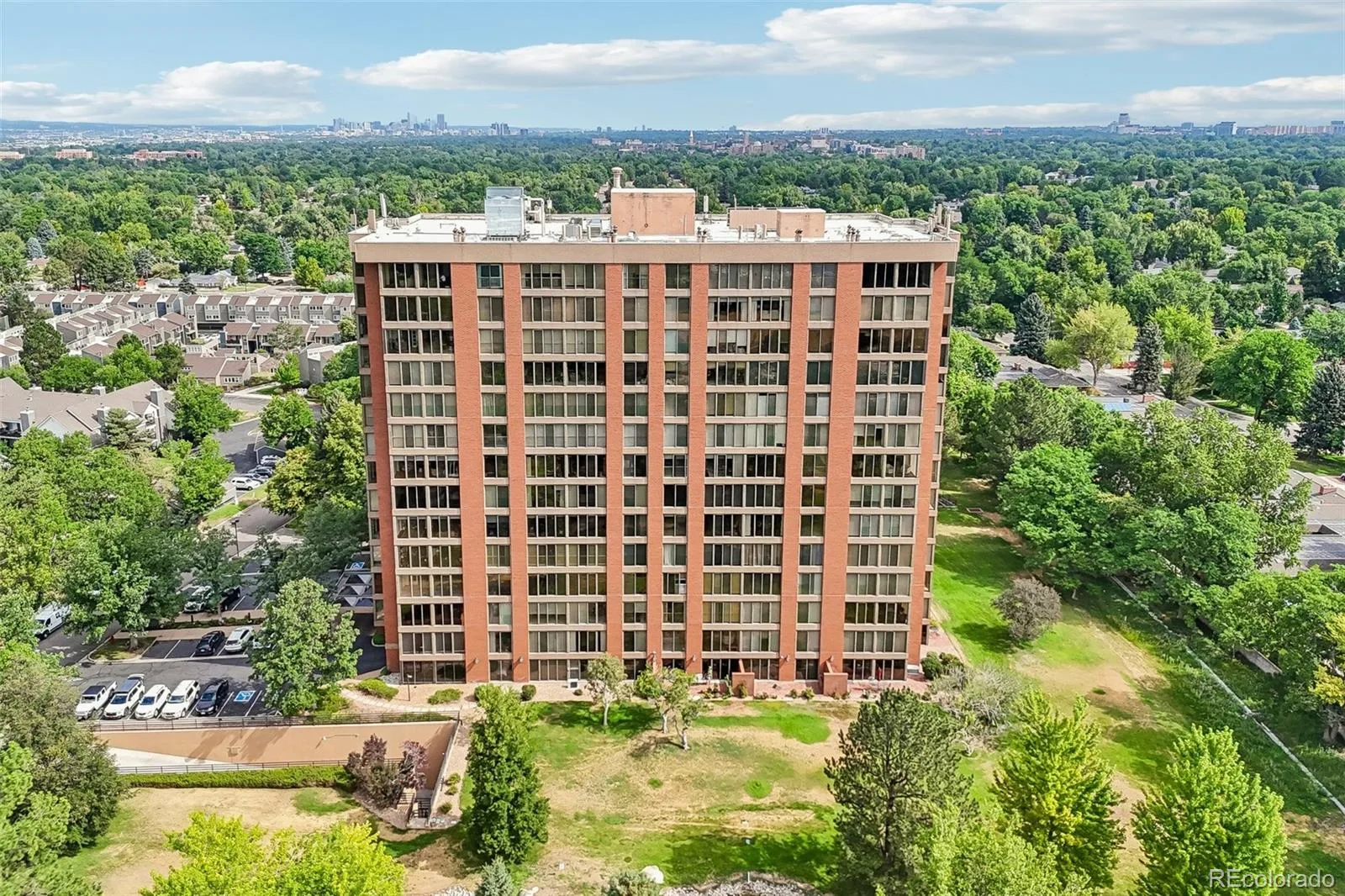 1900 E Girard Place #901 Englewood CO 80113 | MLS #REC8427857 08282026211943 1600 40