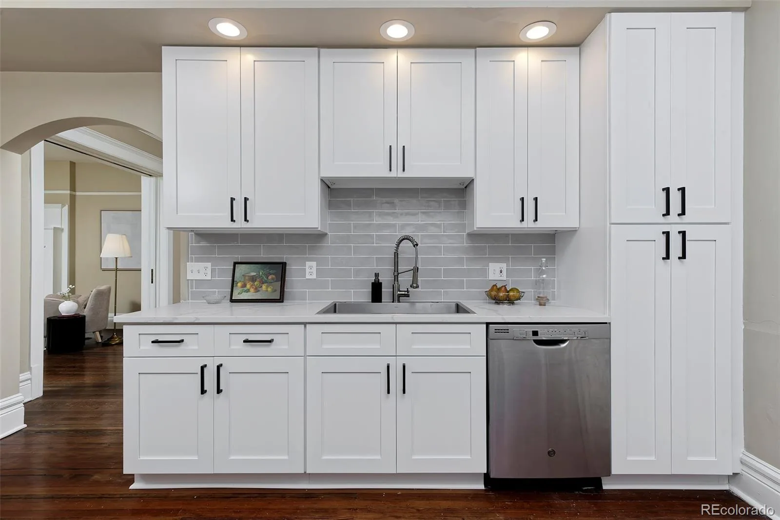 915 N Clarkson Street Denver CO 80218 | MLS #REC8428129 09232026171649 1600 13
