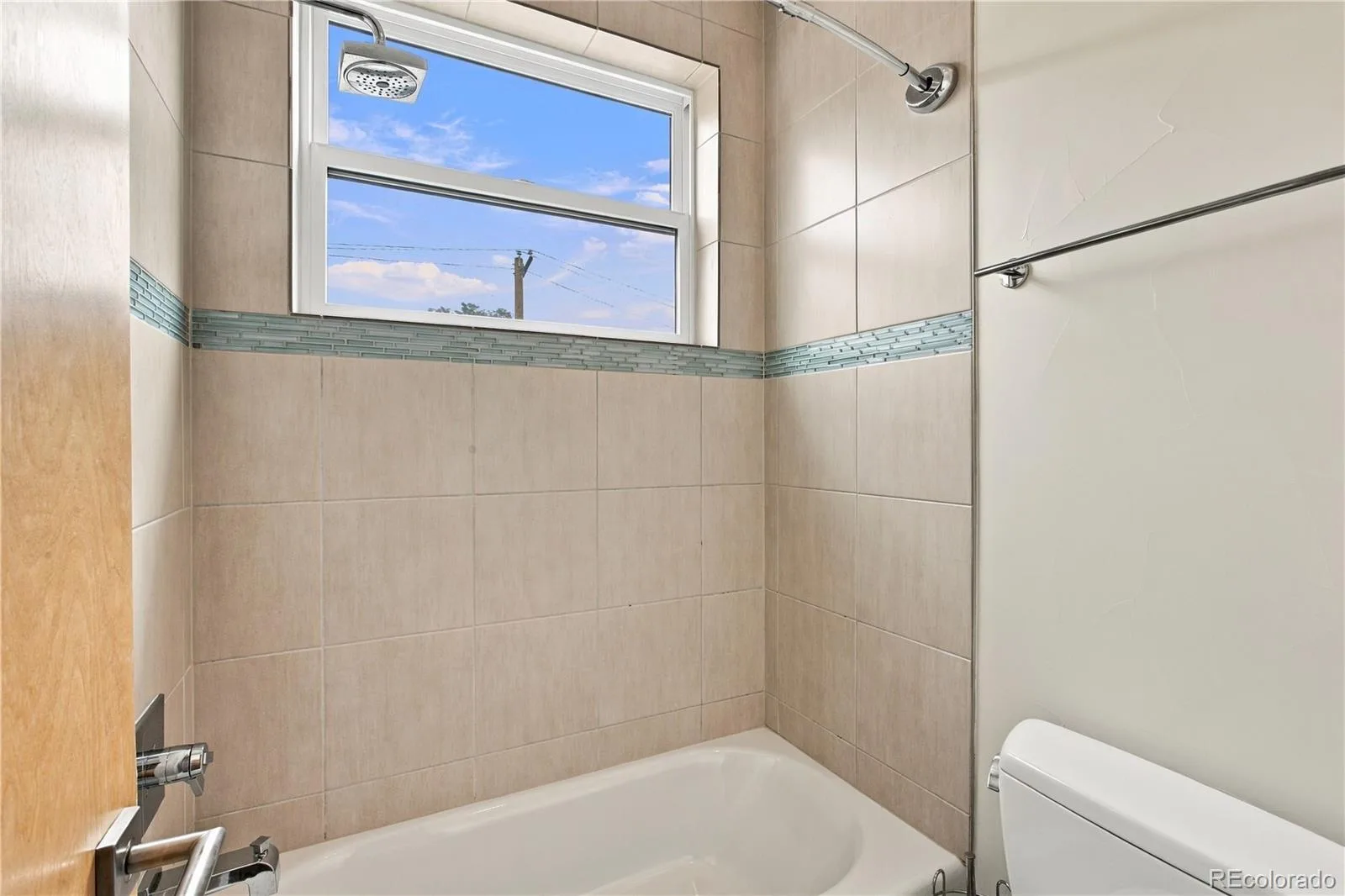 2728 Grove Street #1 Denver CO 80211 | MLS #REC8428444 10062026213916 1600 24