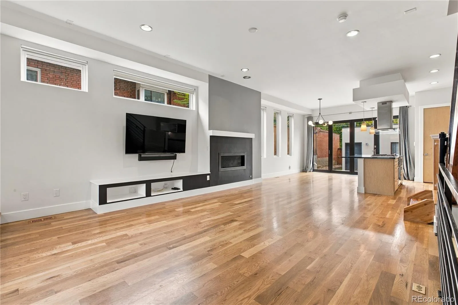 2728 Grove Street #1 Denver CO 80211 | MLS #REC8428444 10062026213916 1600 29