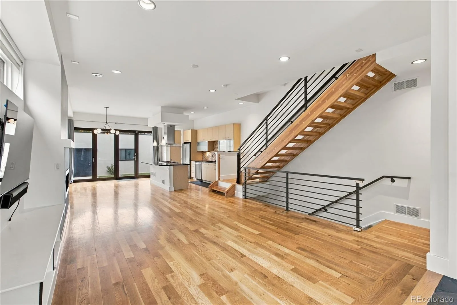 2728 Grove Street #1 Denver CO 80211 | MLS #REC8428444 10062026213916 1600 31