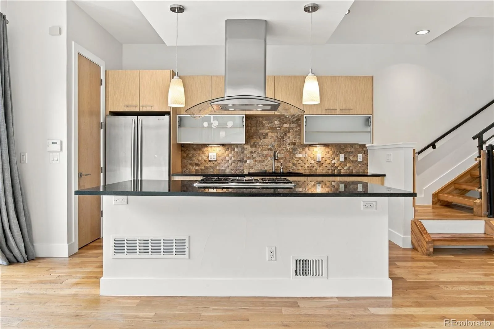 2728 Grove Street #1 Denver CO 80211 | MLS #REC8428444 10062026213916 1600 33