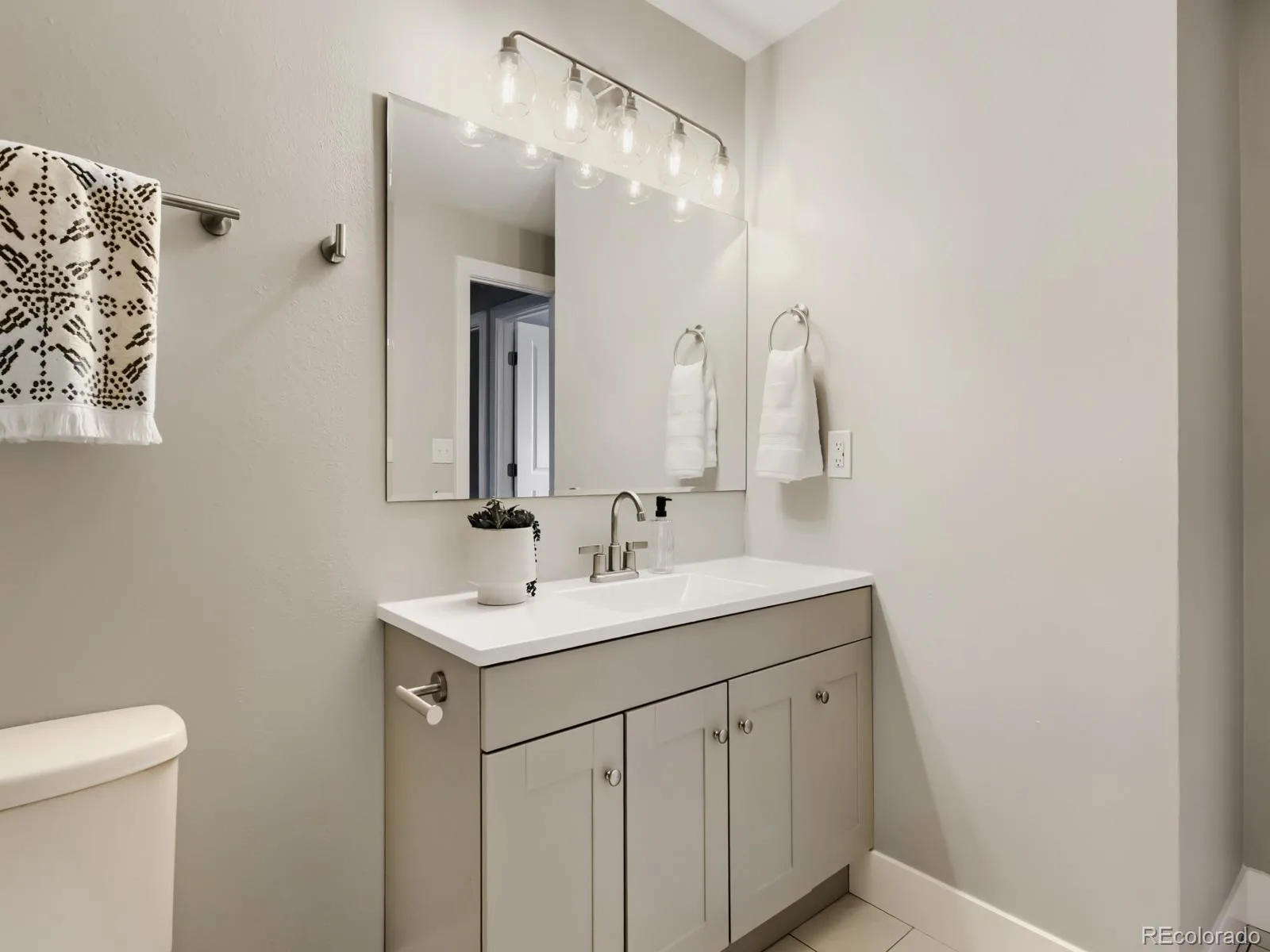 7782 W Glasgow Place Littleton CO 80128 | MLS #REC8429731 07312026175439 1600 13