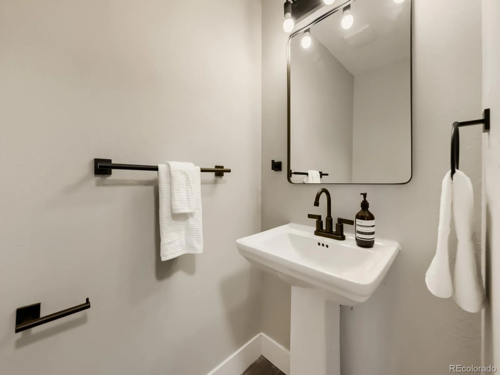 7782 W Glasgow Place Littleton CO 80128 | MLS #REC8429731 07312026175439 1600 6